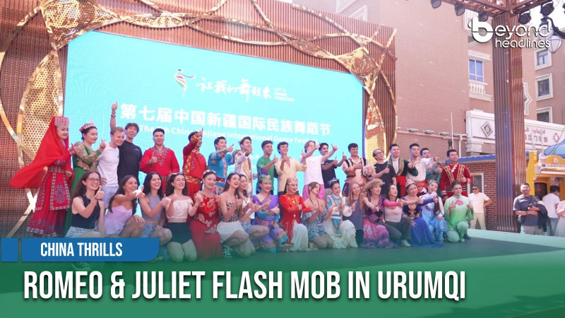[China Thrills] Romeo & Juliet Flash Mob in Urumqi